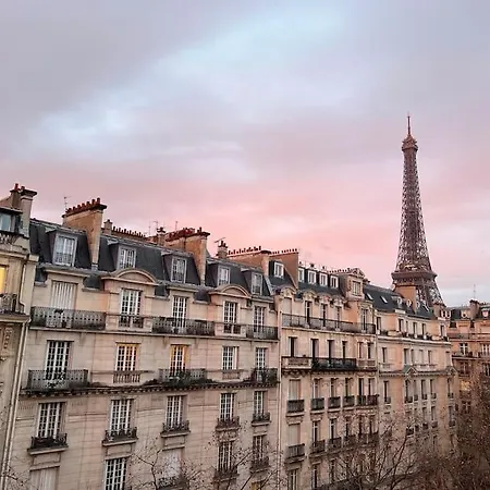 Studio Vue Tour Eiffel